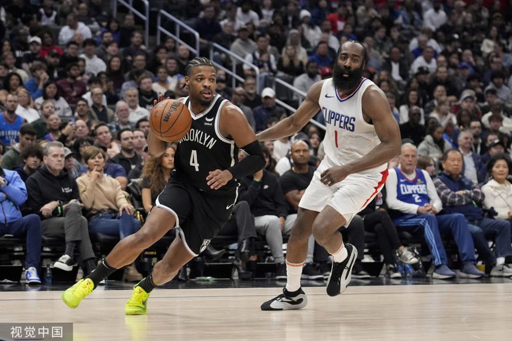 樊振东以其 樊振东以其