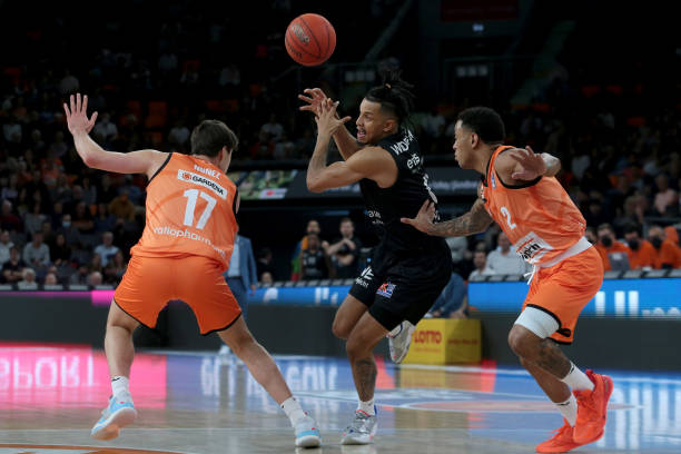 更衣室士气 更衣室士气