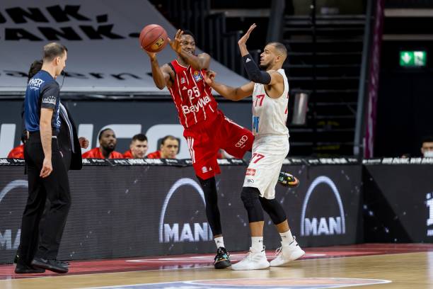 让青年们在 让青年们在