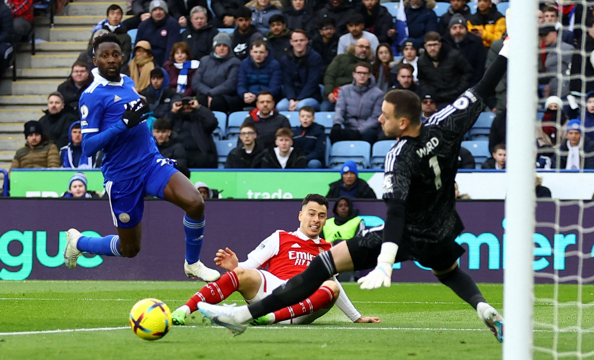 表现令人称 表现令人称